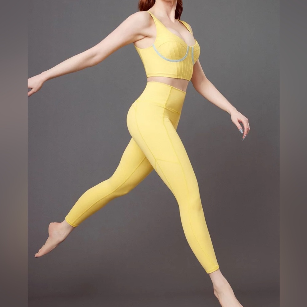 NWT Fabletics PureLuxe Oasis High-Waisted 7/8 Leggings